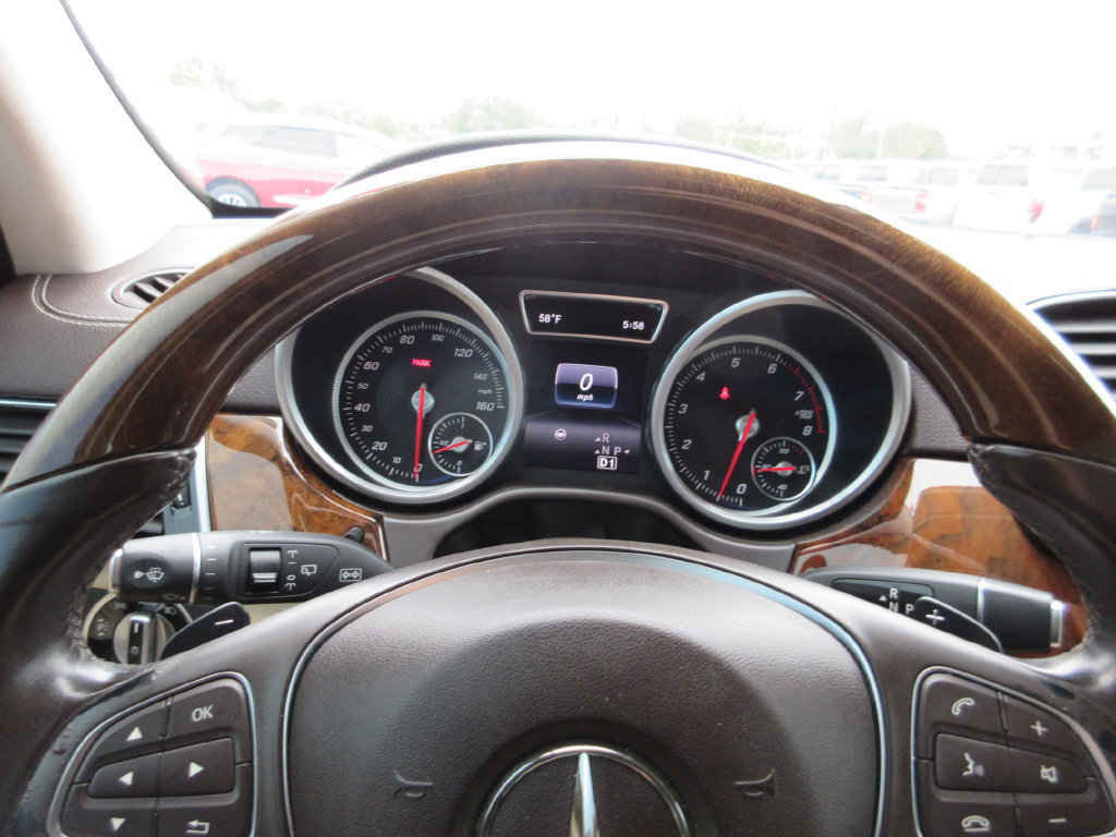 Used 2016 Mercedes-Benz GLE 400 4MATIC image 30