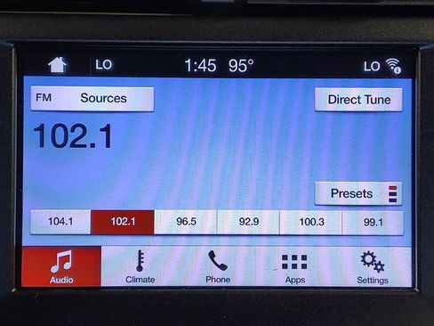 Used 2019 Ford Fusion SE w/ Equipment Group 151A FWD image 25
