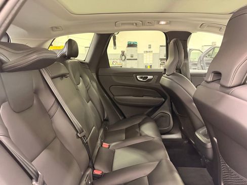 Used 2025 Volvo XC60 B5 Core w/ Climate Package AWD/4WD image 26