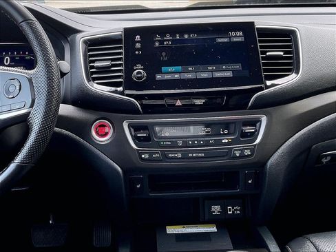 Used 2023 Honda Passport TrailSport image 18