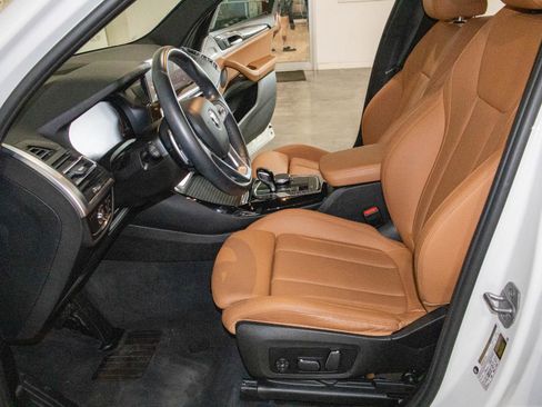 Used 2024 BMW X3 sDrive30i w/ Convenience Package RWD image 8