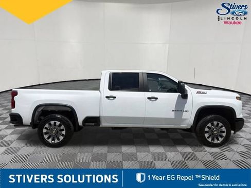 Used 2026 Chevrolet Silverado 2500 Custom w/ Custom Value Package AWD/4WD image 5