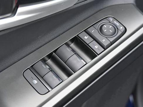 New 2026 Subaru Solterra Premium AWD/4WD image 19