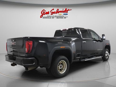 Used 2023 GMC Sierra 3500 Denali w/ Denali Ultimate Package AWD/4WD image 6