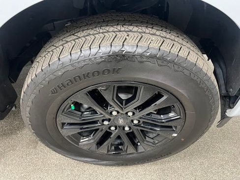 Used 2025 Ford F150 Lariat AWD/4WD image 16