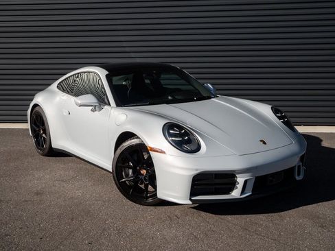 Certified 2026 Porsche 911 Carrera image 23