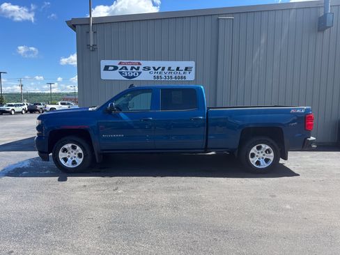 Used 2017 Chevrolet Silverado 1500 LT w/ All Star Edition AWD/4WD image 5