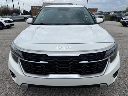 Certified 2024 Kia Seltos LX AWD/4WD image 2