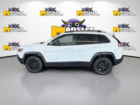 Used 2020 Jeep Cherokee Trailhawk w/ Cold Weather Group image 7
