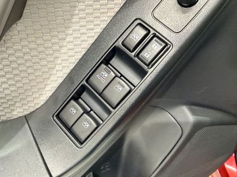 Used 2017 Subaru Forester 2.5i AWD/4WD image 16
