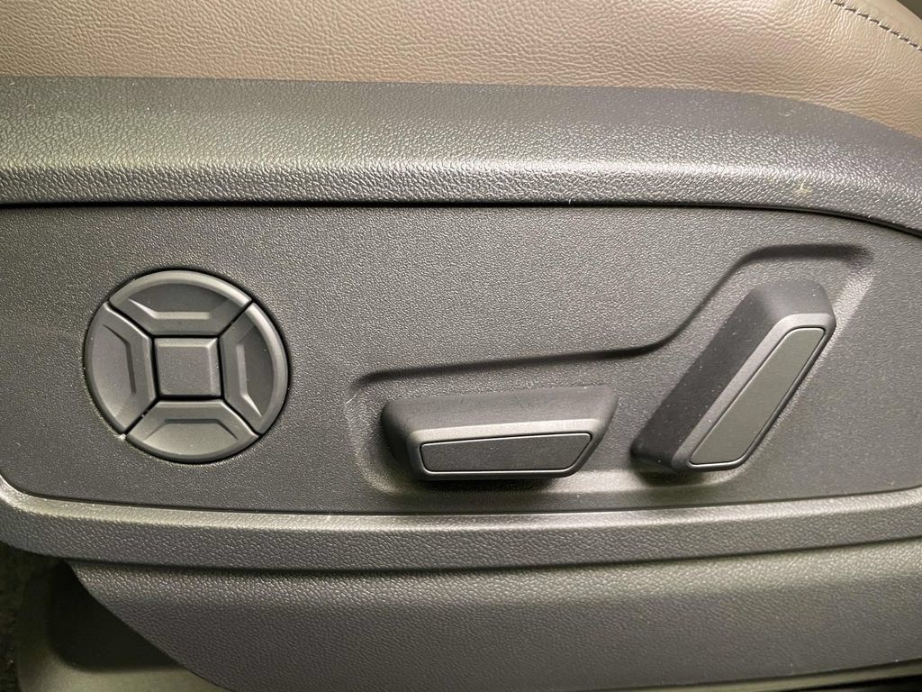 New 2026 Audi Q5 Premium Plus AWD/4WD image 17
