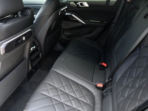 New 2027 BMW X6 xDrive40i w/ Premium Package AWD/4WD image 12
