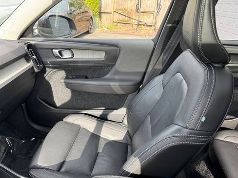 Used 2019 Volvo XC40 T5 Inscription AWD/4WD image 26