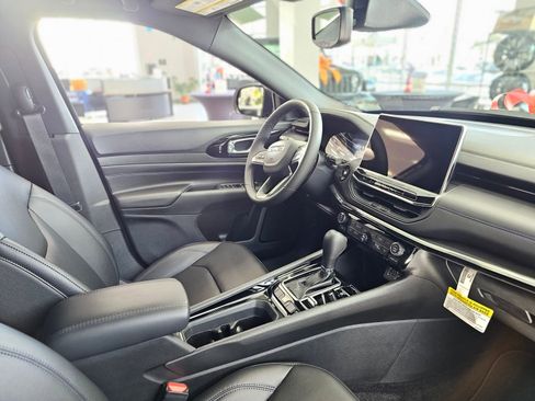 New 2026 Jeep Compass Limited AWD/4WD image 25