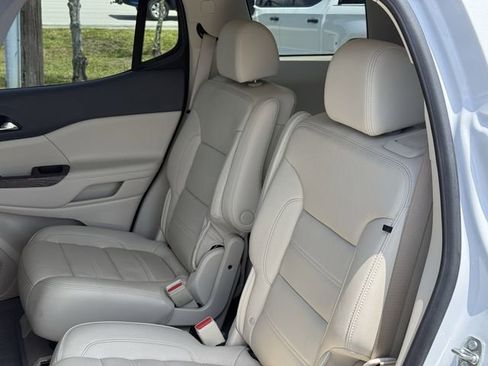 Used 2023 GMC Acadia Denali w/ Denali Ultimate Package FWD image 30