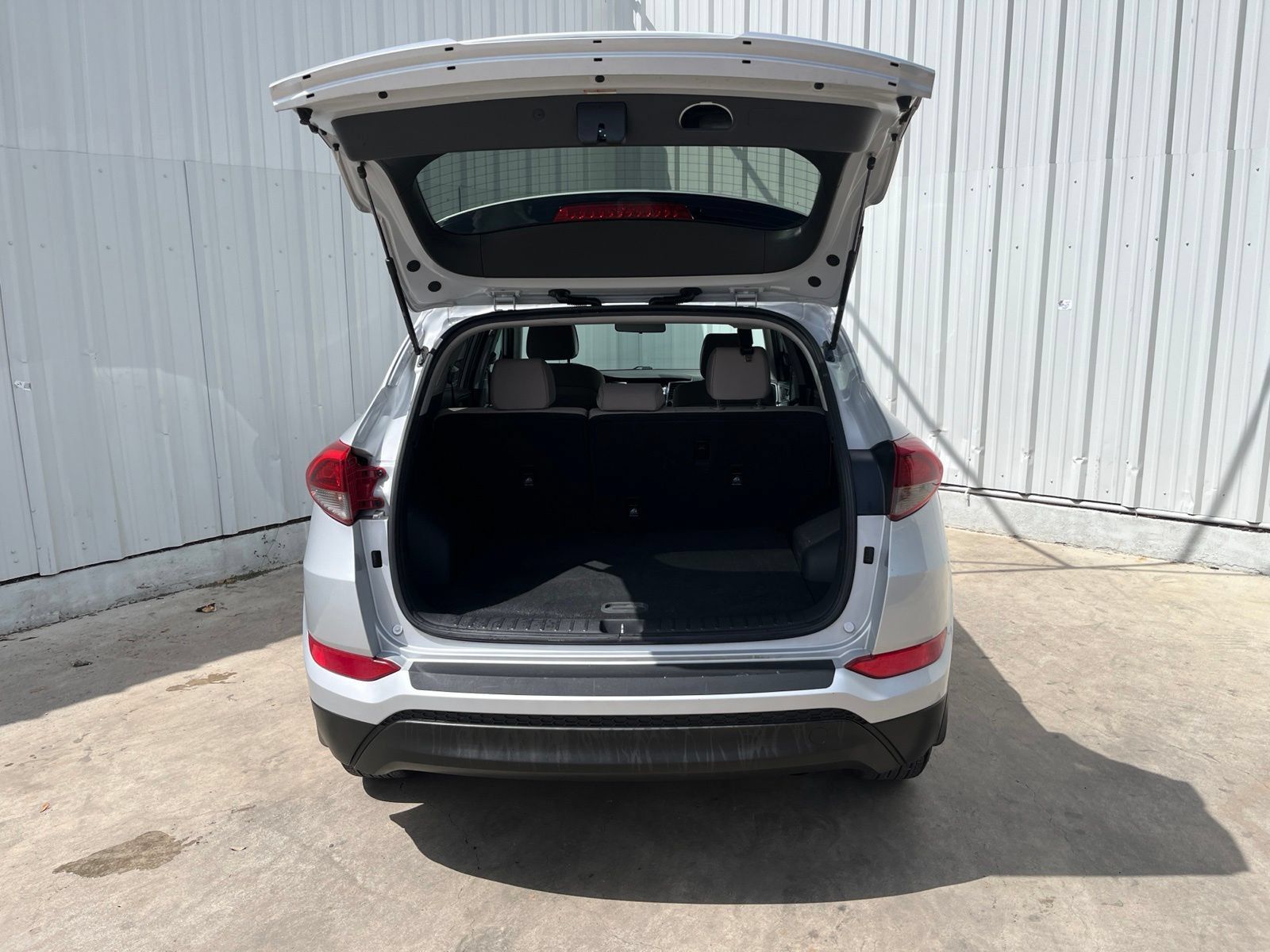 Used 2016 Hyundai Tucson SE w/ Option Group 02 FWD image 8