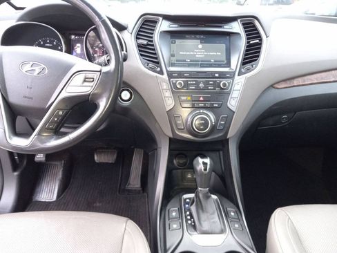 Used 2017 Hyundai Santa Fe AWD w/ Cargo Package image 10
