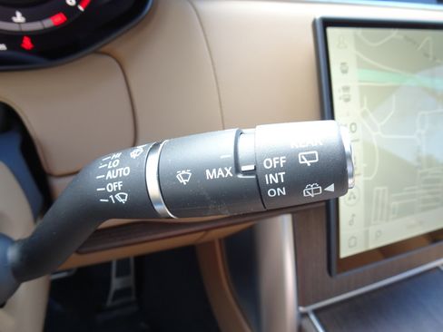 New 2026 Land Rover Range Rover SE image 24