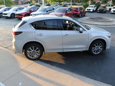 Used 2025 MAZDA CX-5 AWD 2.5 S w/ Premium Plus Pkg image 5