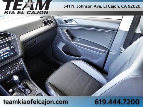 Used 2021 Volkswagen Tiguan SE FWD image 22