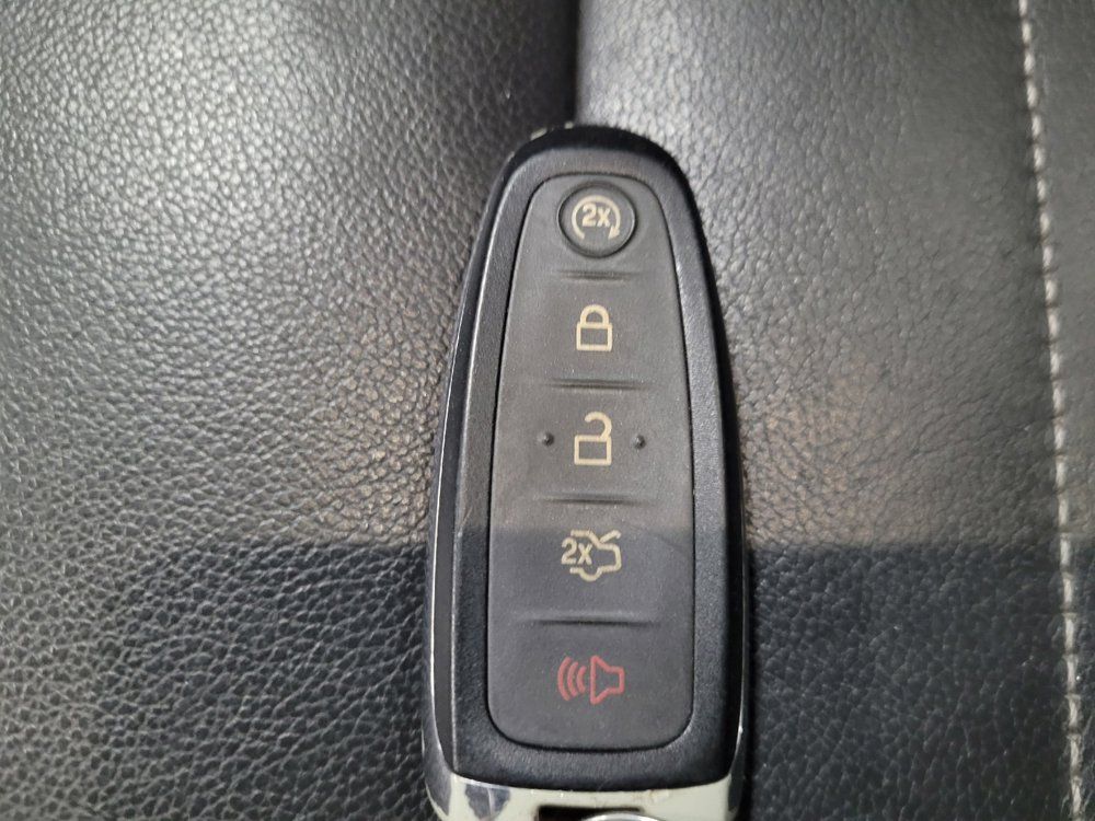 Used 2014 Ford Escape Titanium AWD/4WD image 32