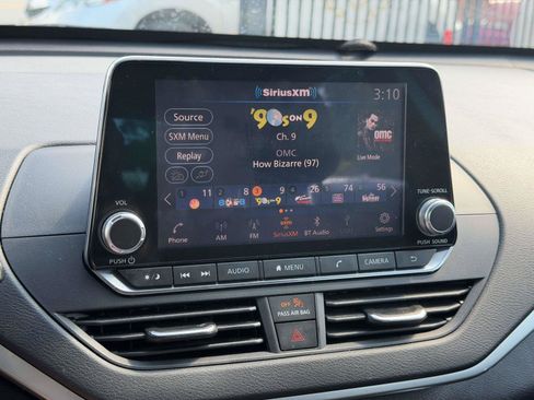 Used 2019 Nissan Altima 2.5 S FWD image 26