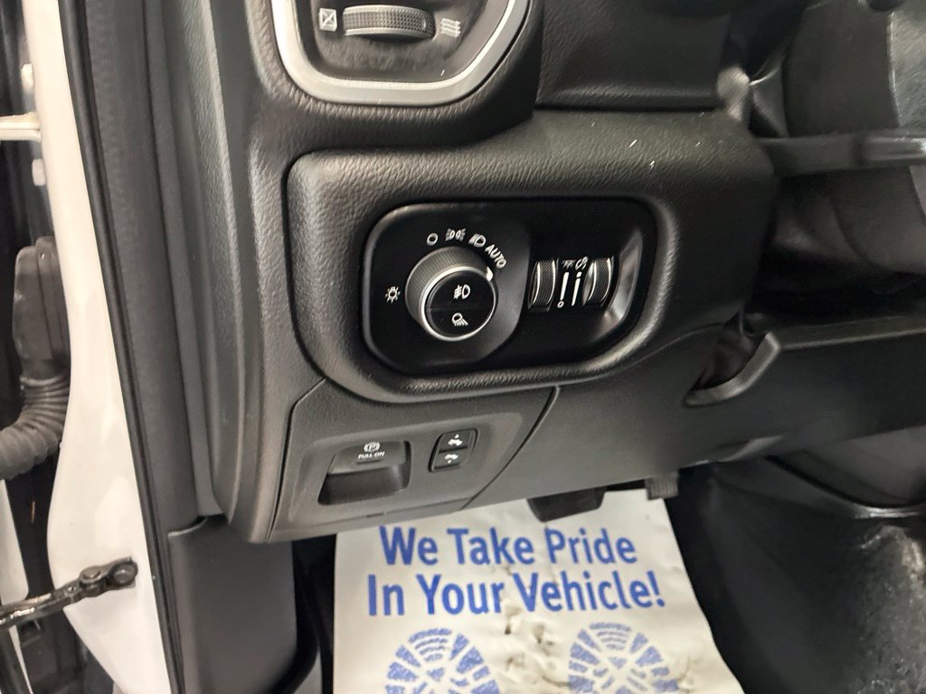 Used 2022 RAM 1500 Laramie w/ Off Road Group AWD/4WD image 15