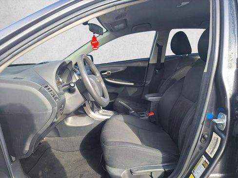 Used 2013 Toyota Corolla S image 10