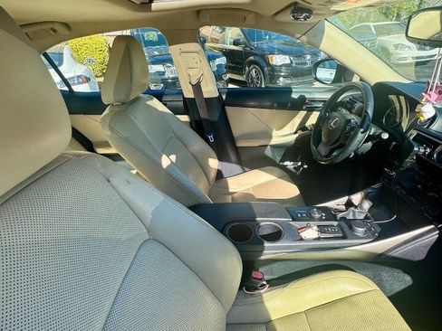 Used 2014 Lexus IS 250 image 28