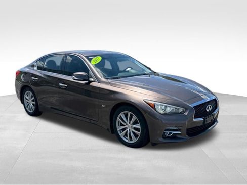 Used 2017 INFINITI Q50 3.0t Premium w/ 3.0T Premium Plus Package RWD image 10