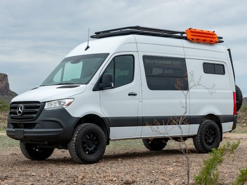 Used 2019 Mercedes-Benz Sprinter 4x4 144 image 13