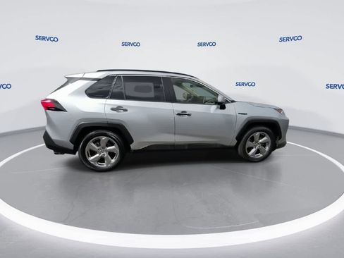 Used 2020 Toyota RAV4 Limited image 9