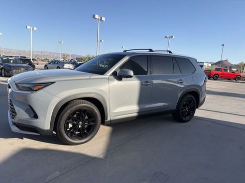 Certified 2025 Toyota Grand Highlander AWD Hybrid image 8