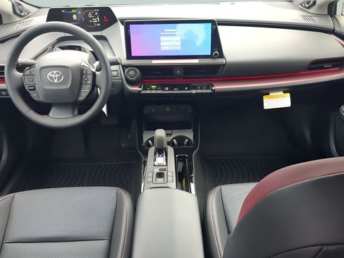 New 2026 Toyota Prius Plug-In Hybrid FWD image 23