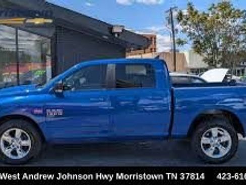 Used 2019 RAM 1500 Classic SLT w/ Luxury Group AWD/4WD image 1