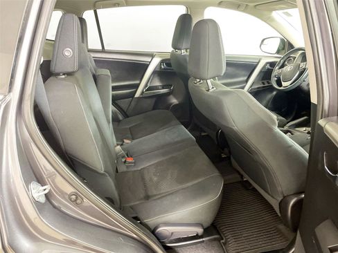 Used 2017 Toyota RAV4 XLE image 24