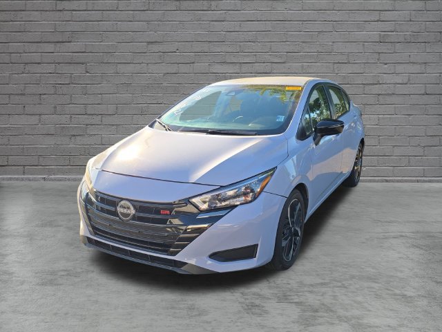 Certified 2025 Nissan Versa SR FWD image 3