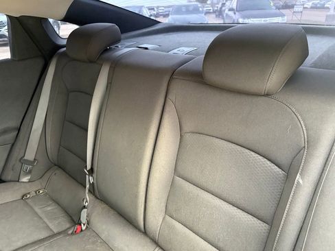Used 2020 Chevrolet Malibu LS FWD image 25