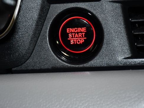 Certified 2025 Honda Pilot Elite image 25