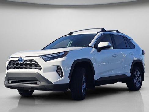 Used 2024 Toyota RAV4 XLE w/ Weather Package image 19