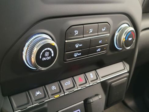 New 2026 GMC Sierra 1500 Pro w/ Graphite Edition image 18