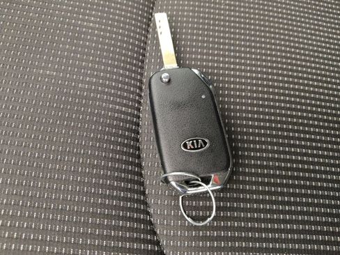 Used 2021 Kia Forte LXS FWD image 32
