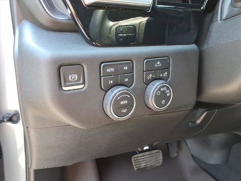 Used 2023 Chevrolet Silverado 1500 LT w/ All Star Edition Plus AWD/4WD image 12