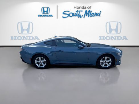 Used 2024 Ford Mustang Coupe RWD image 8