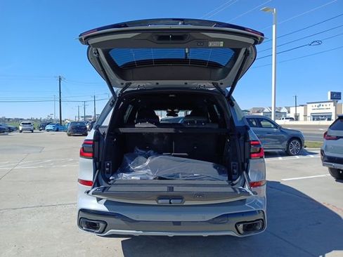 New 2026 BMW X7 xDrive40i image 10