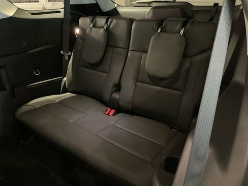 New 2026 Ford Explorer Active w/ Active Comfort Package image 18