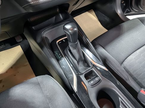 Used 2021 Toyota Corolla SE image 25