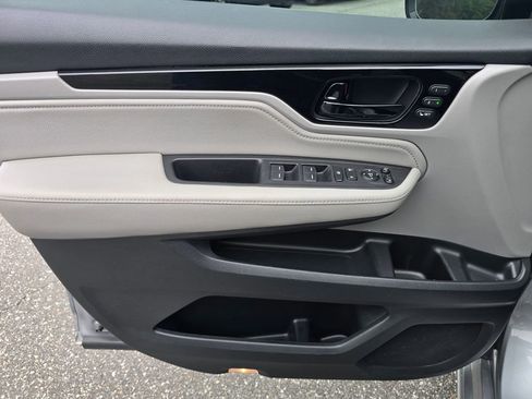 Used 2018 Honda Odyssey Elite image 44