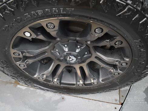 Used 2022 RAM 1500 Limited image 9