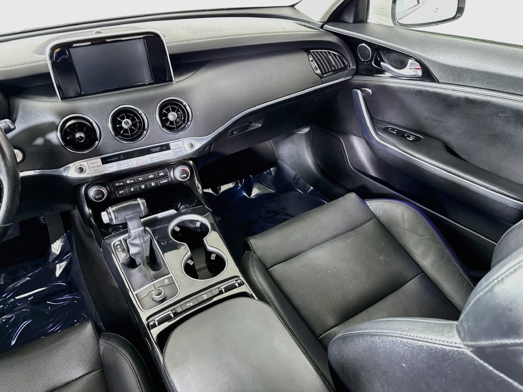 Used 2019 Kia Stinger RWD image 25